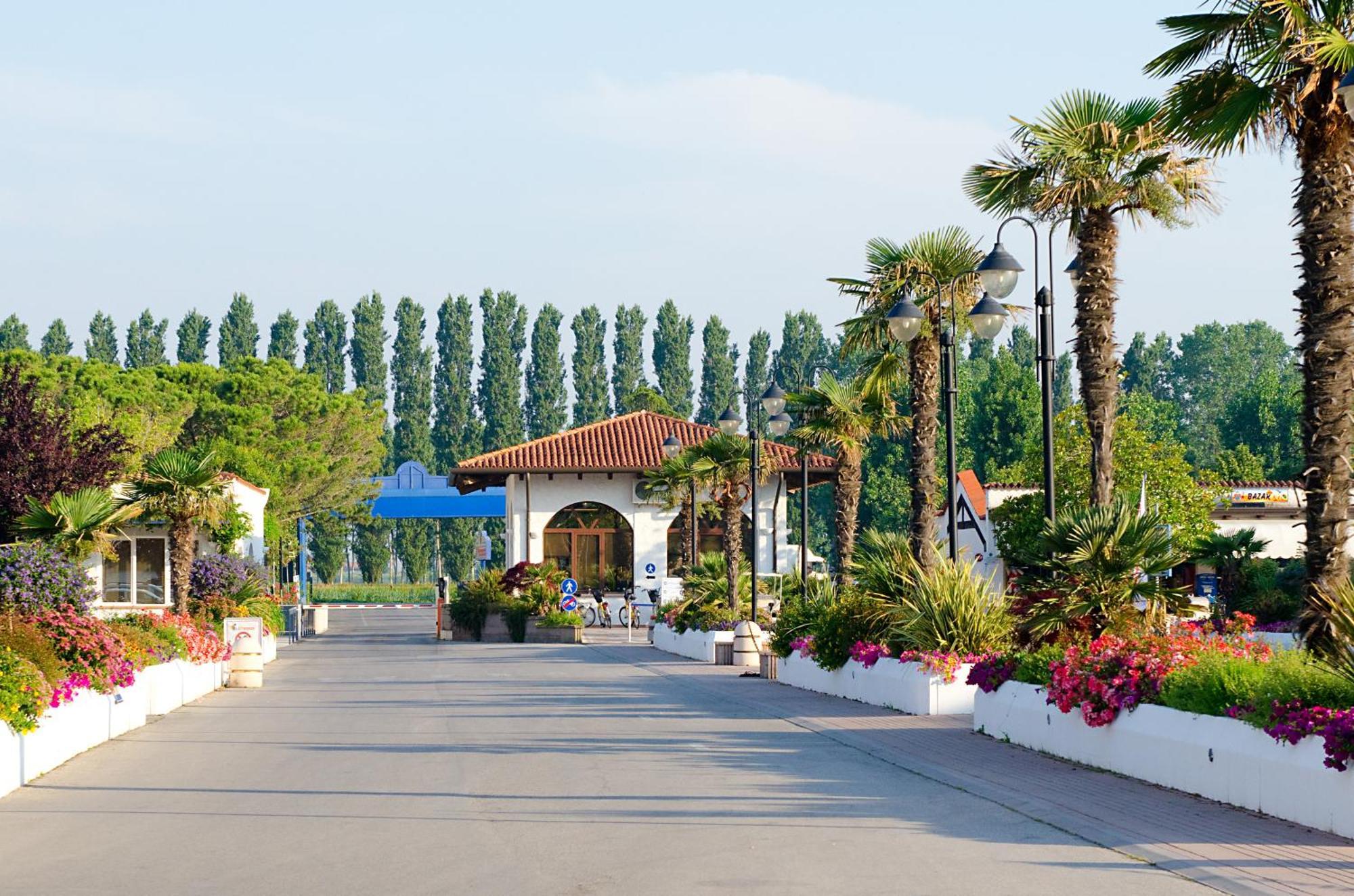 Villaggio San Francesco - Adria Holiday Mobile Homes Duna Verde Exterior photo
